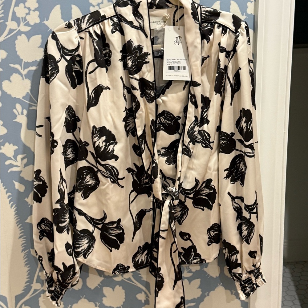 Chic Black Floral Women's Blouse